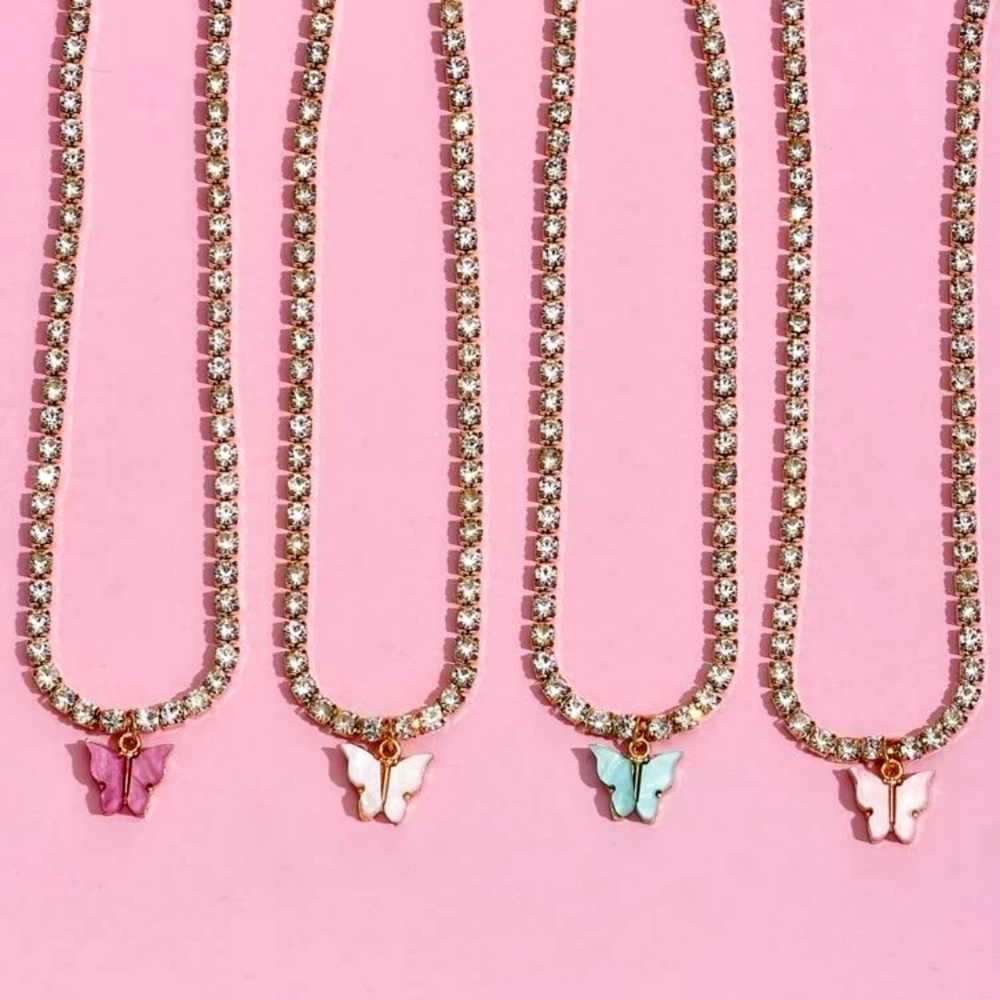 🦋Rhinestone Butterfly Pendant